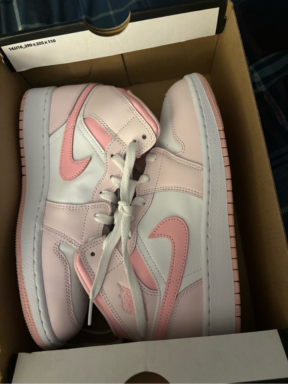 Nike Pink & White Low-Top Sneakers - Picture 2 of 11